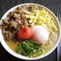 贅沢カレー丼（ミニサラダ付）